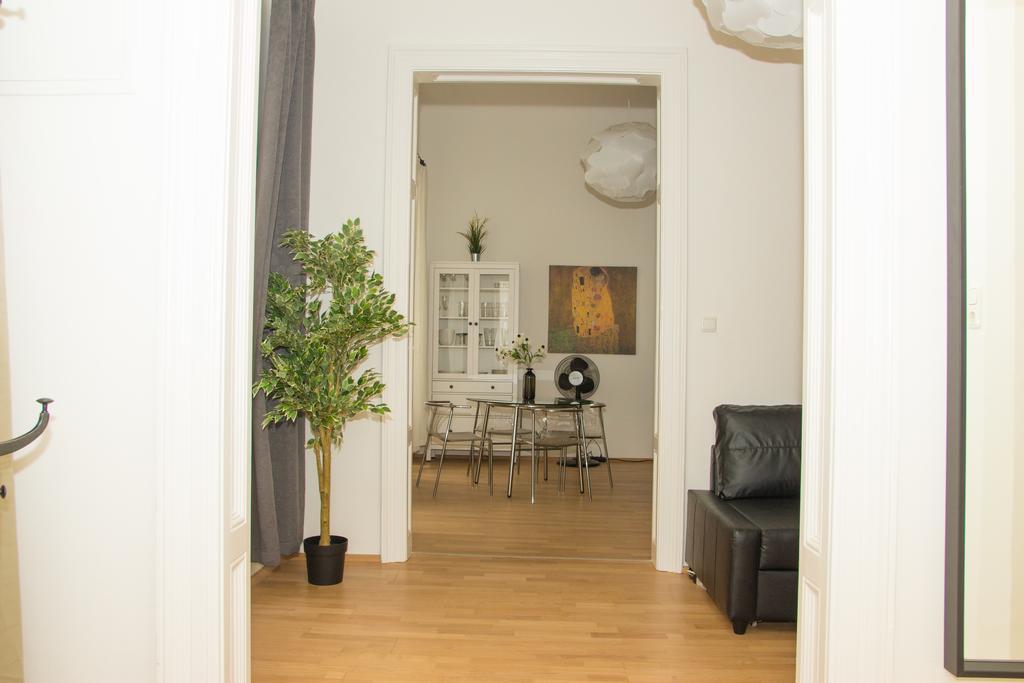 Vienna Hotspot Apartment Exterior photo